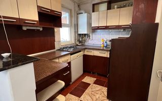 Casă cochetă cu potențial de extindere, în zona centrală - Poză 9