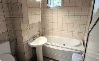 Apartament 3 camere, zona Mircea cel Bătrân, Iași - 600 EUR/lună - Poză 8