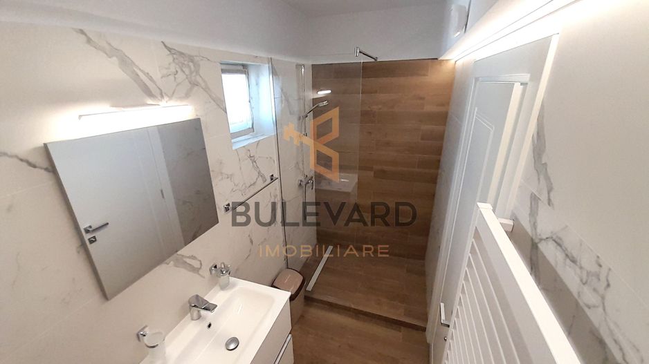 Penthouse de lux 150 mp utili + 200 mp terasa + 2 parcari subterane - Poză 15