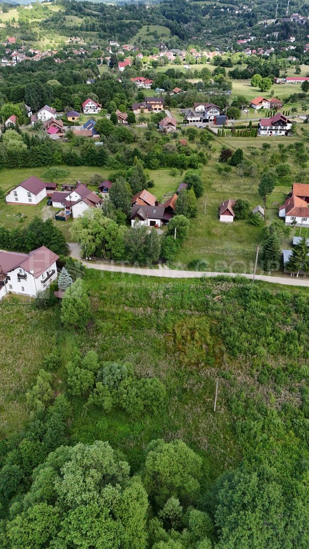 Teren 2.797 mp cu priveliște montană și potențial turistic – Predeluț, Bran - Poză 6