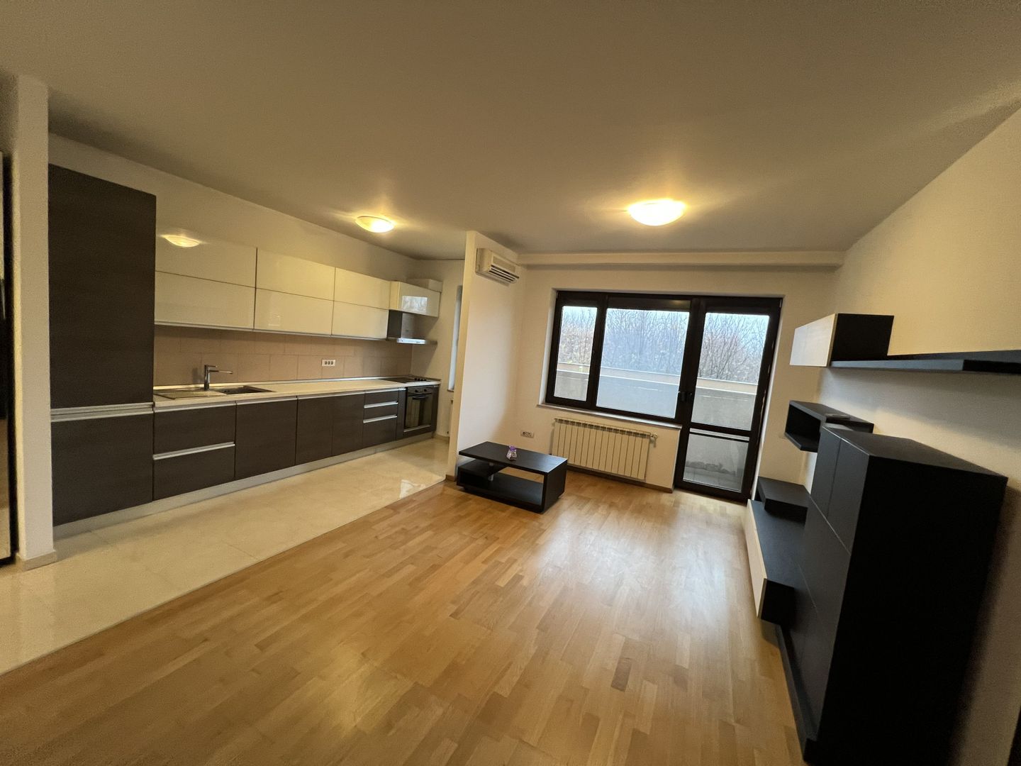 Un refugiu luminos în inima verde a Iancu Nicolae - Poză 1