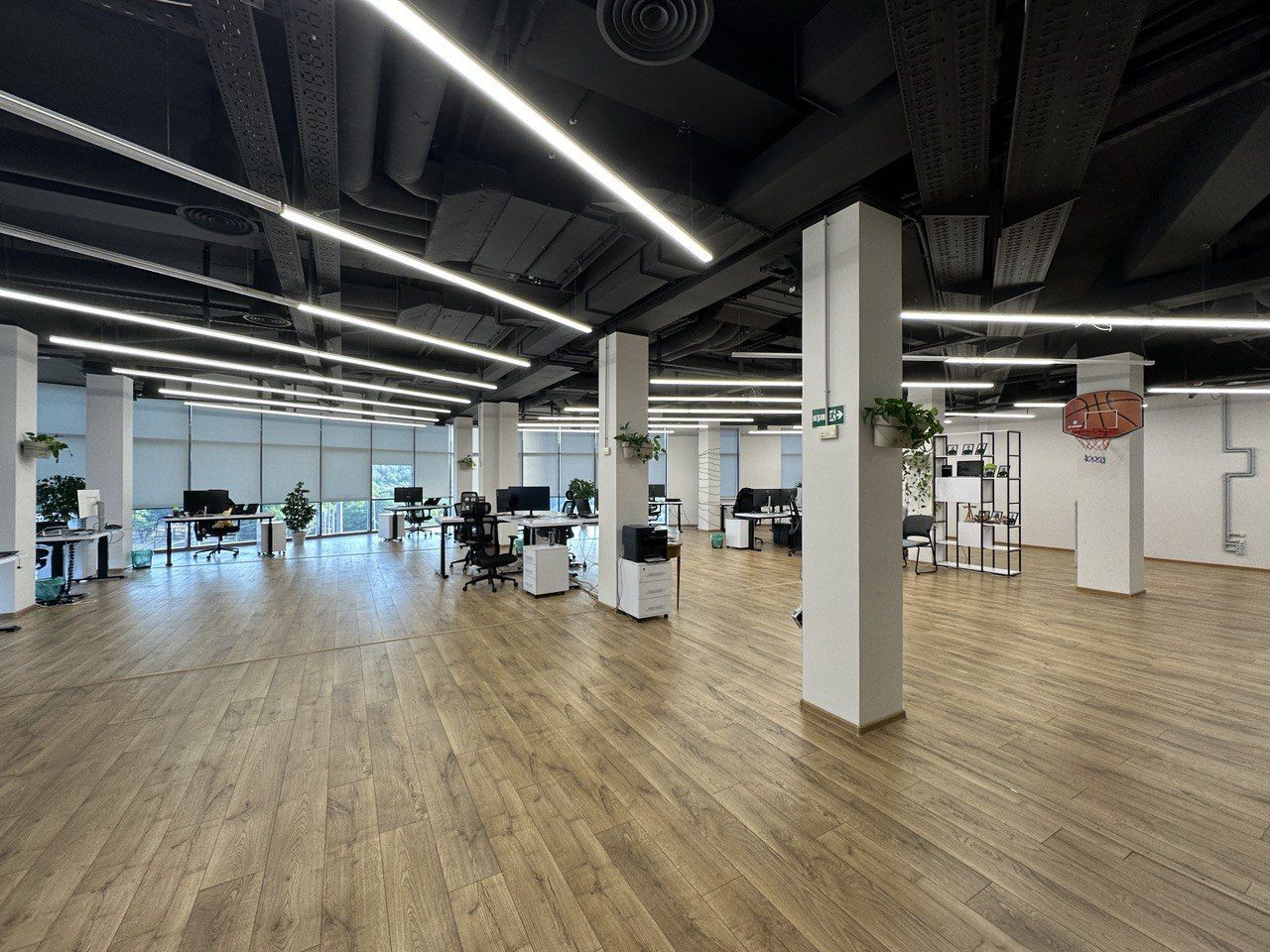 Chirie Spații de Birou 420 m2.și 300m²   sectorul Rîșcani. - Poză 6