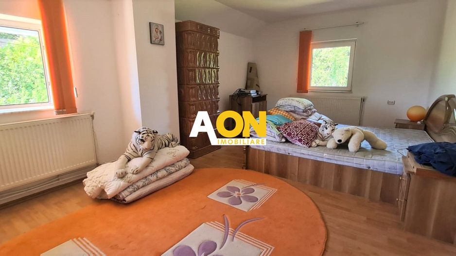 Vila pretabila pensiune + restaurant,  10 camere,  1000MP teren - Poză 16