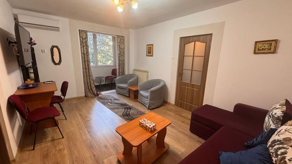 Universitate 2 camere 4/9 6 minute metrou - Poză 3