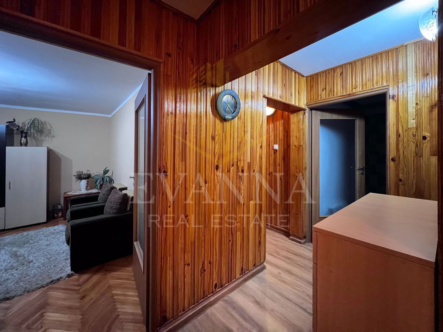 De vanzare 4 camere | 90 mp utili | balcon | zona Garii. - Poză 3