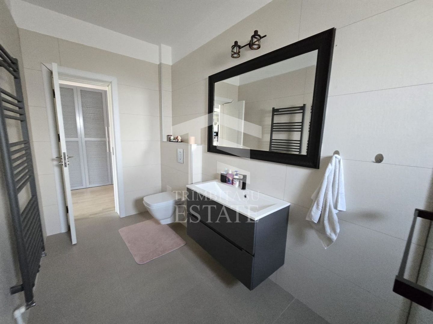 TUZLA - 3 camere | modern | lux | gata de mutat | complet mobilata - Poză 36