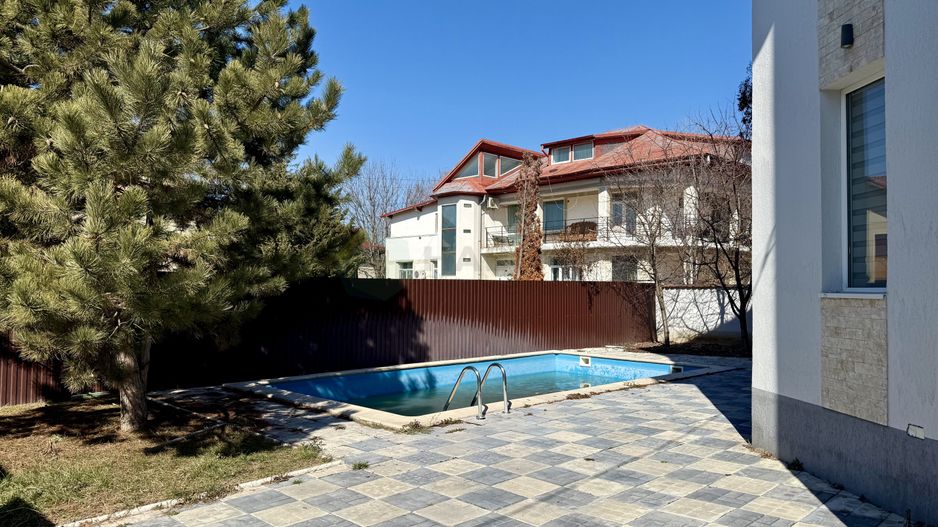 Vila 5 camere Volunatari| Mobilata, piscina exterioara - Poză 32
