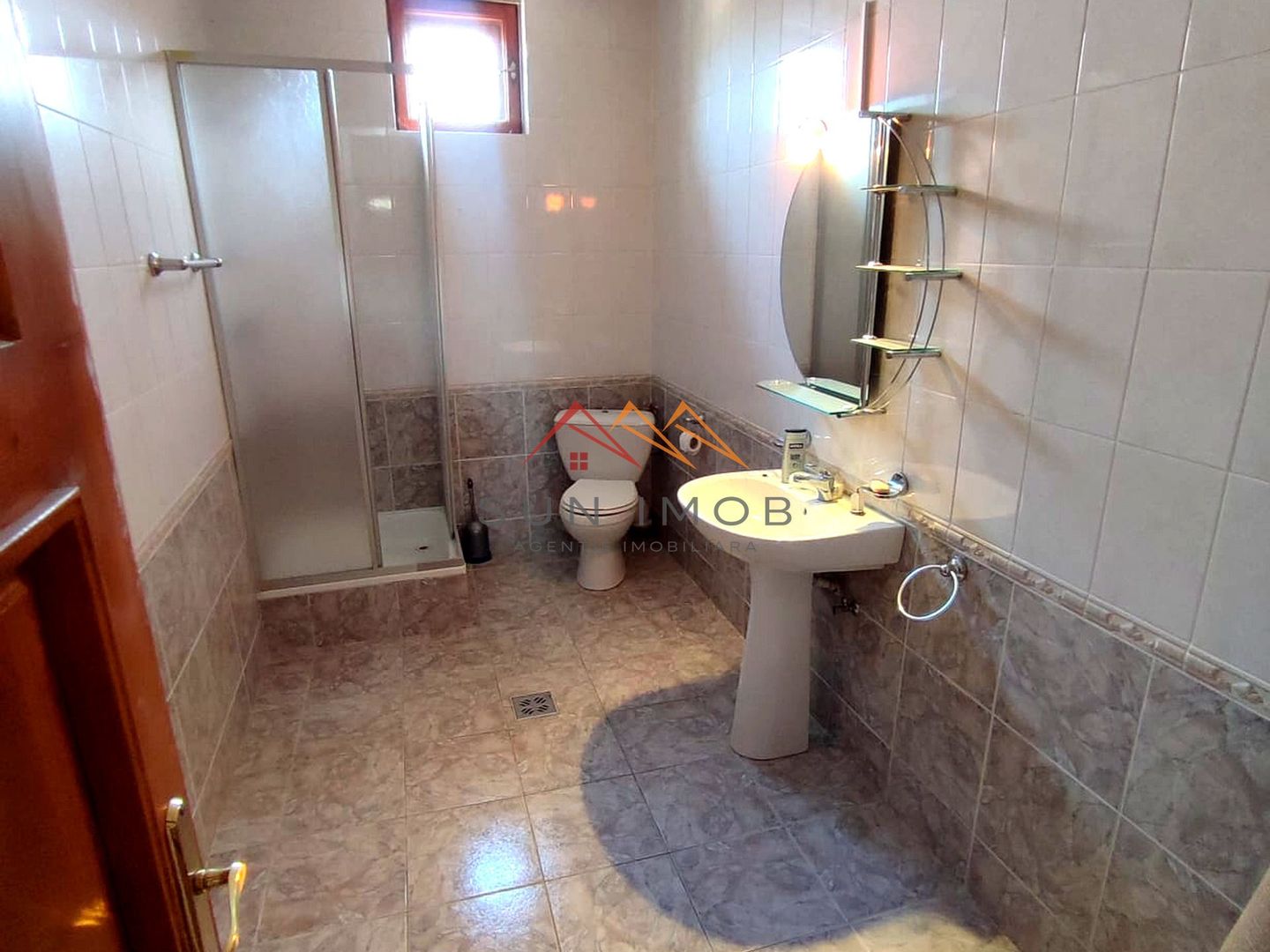 VILĂ DE VÂNZARE | CORNU DE JOS | 2.392 MP TEREN | PISCINĂ | 250.000 - Poză 16