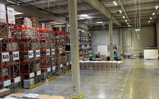 Spațiu cu rafturi pentru Logistică/Depozitare - Poză 5