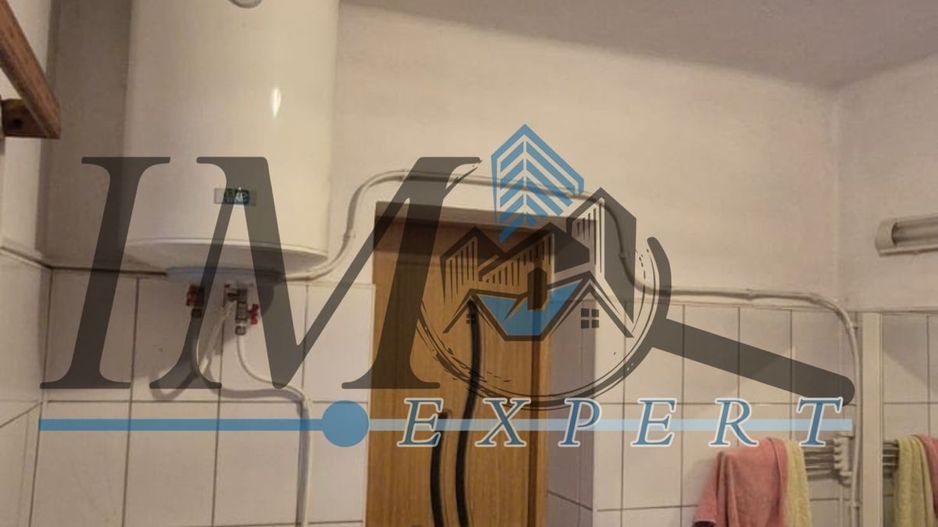 Casa de Vanzare in zona Suseni, in Cugir - Poză 4