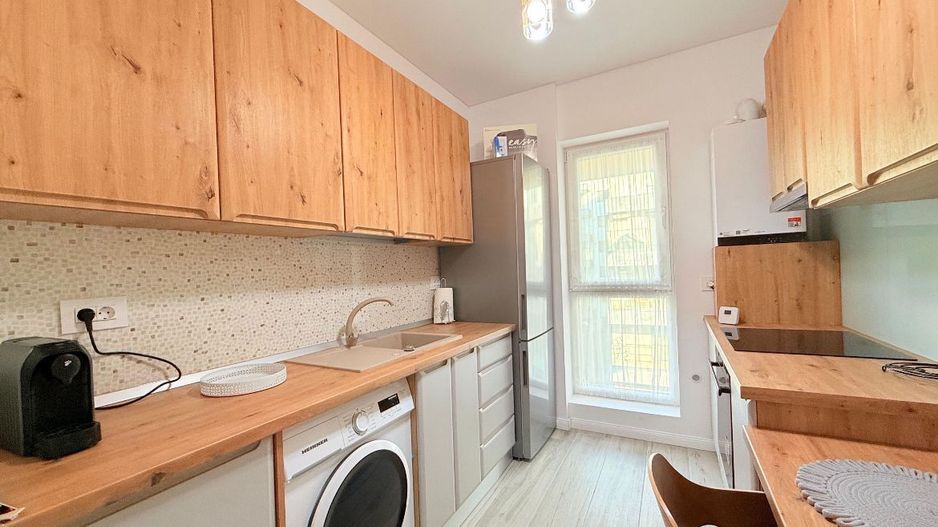 AP. 2 CAMERE AMBIANCE RESIDENCE, PARCARE, INCALZIRE PARDOSEALA, LUX - Poză 5