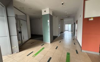 De închiriat sediu de firmă cu vitrină - Piața Cipariu - Poză 2