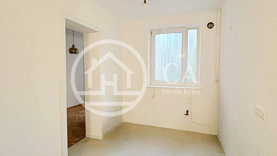 Apartament cu 3 camere de vânzare in cartierul Rogerius, Oradea - Poză 10