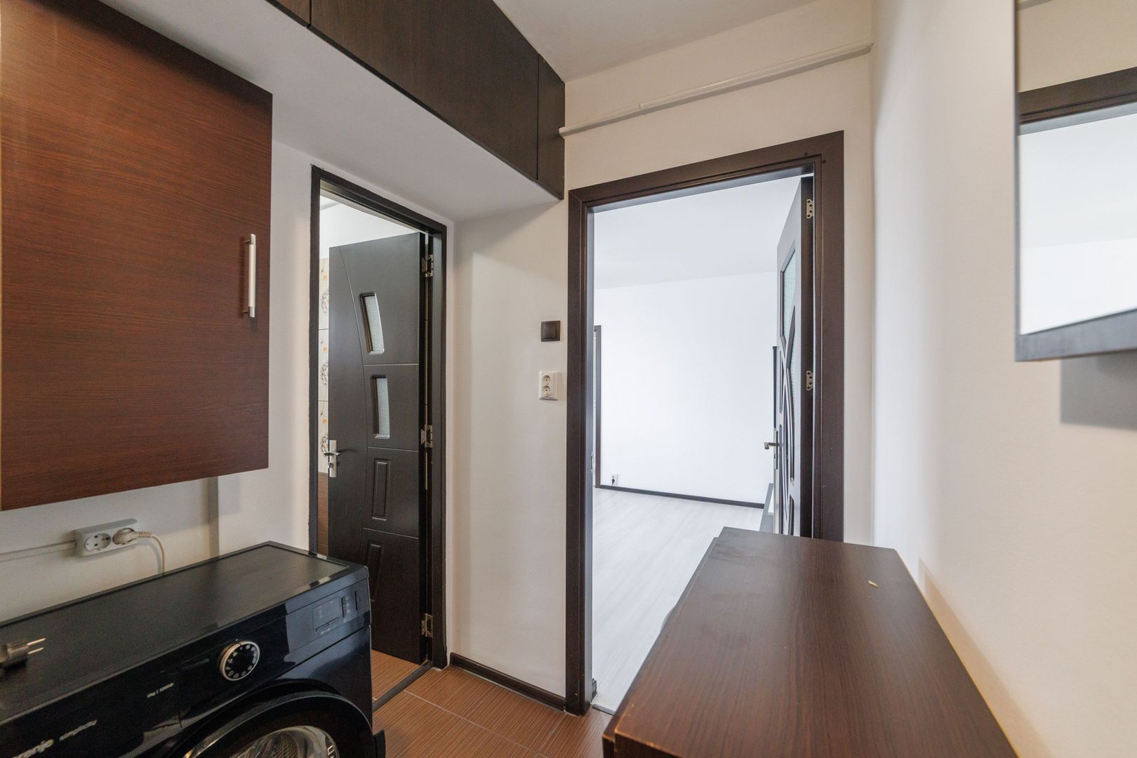 Apartament luminos cu 2 camere si parcare inclusa – Banat - Poză 13