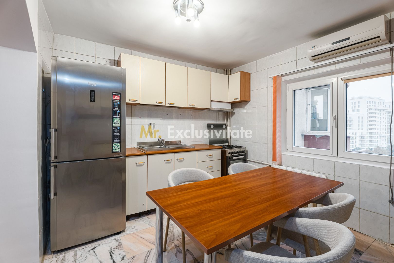 4 camere cu boiler, 13 Septembrie - Poză 15