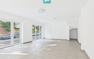 Spațiu comercial cu vad în Alfa - Poză 4