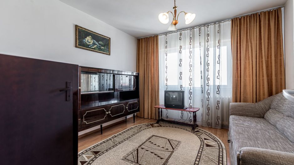 Apartament cu 3 camere în Podgoria Arad, vedere frumoasă, 2 balcoane - Poză 2