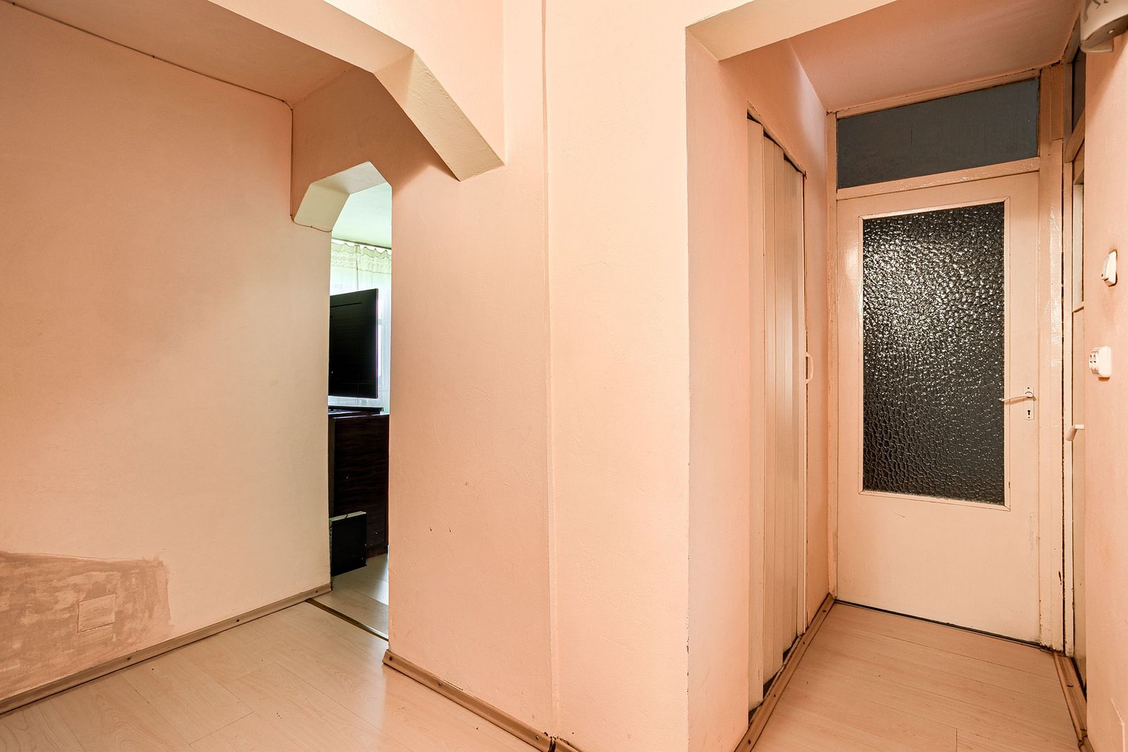 Vandut Apartament cu 3 camere la parter, in Micalaca - Poză 6