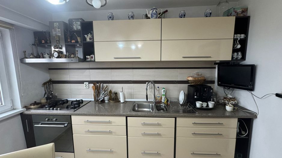 Decomandat si spatios - Poză 3