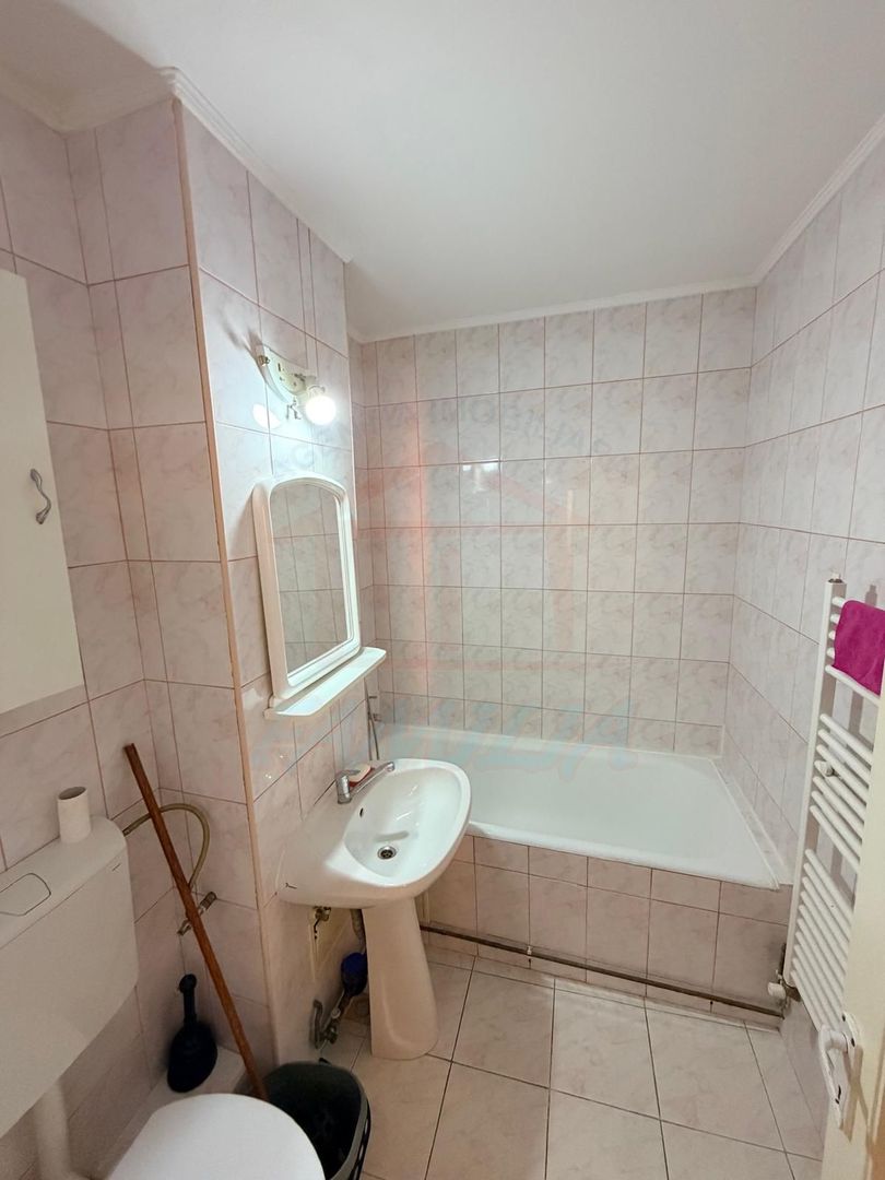 Inchiriem apartament cu o camera la PS-uri , tiglina 1, pret 250 euro. - Poză 12