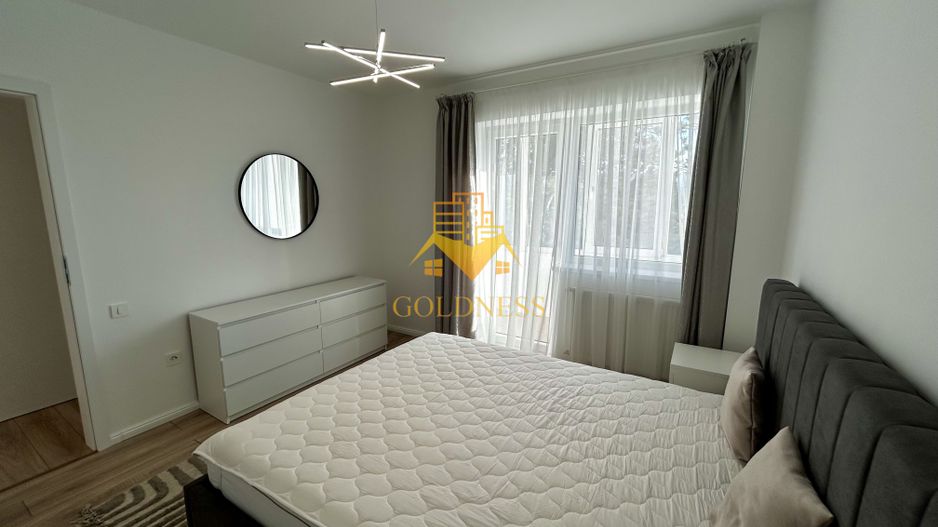 2 camere semidecomandate, Prima Inchiriere, Hotel Royal Gheorgheni - Poză 4