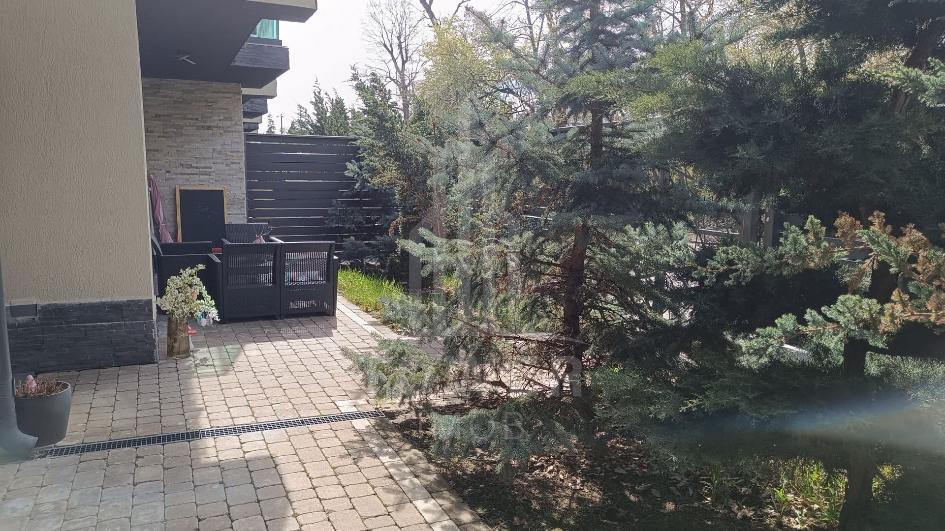CASĂ MODERNĂ DE ÎNCHIRIAT | ZONĂ EXCLUSIVISTĂ | APROAPE DE PARCUL SUBARINI - Poză 19