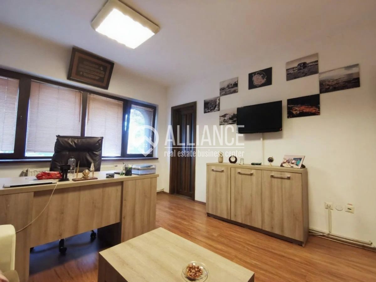 CENTRU (Cod 01) - Unicat, pe Bdul Mamaia cladire de birouri! - Poză 3