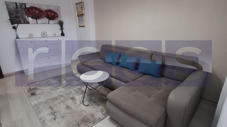 VANZARE APARTAMENT 2 CAMERE + LOC PARCARE SALAJAN 53MP CENTRALA PROPRIE - Poză 3