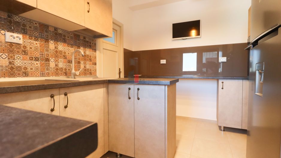 Apartamentul "COBERTURA",  PENTHOUSE "PIATA SPANIEI", TERASA 63 mp, CONSOLIDAT - Poză 42