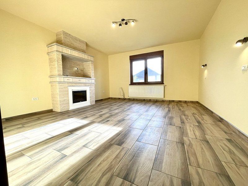 Casa de închiriat în zona Dorobanților - Lugojului - Poză 1