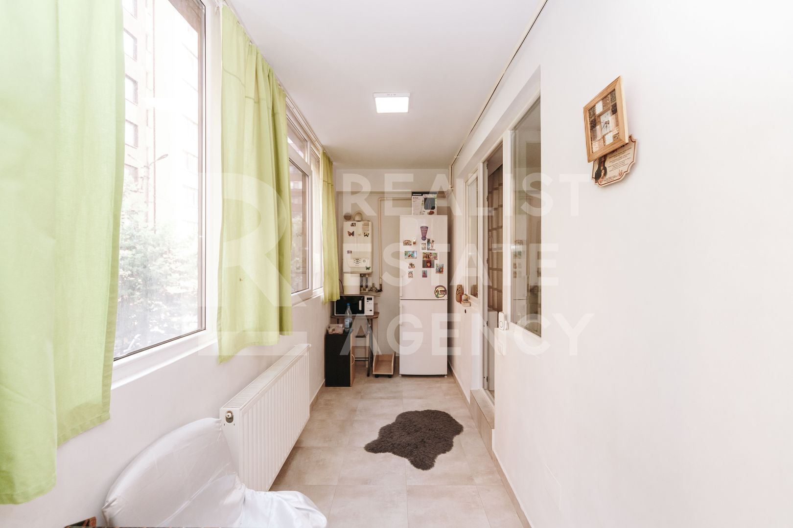 Vânzare, apartament cu 3 camere în zona Militari - Poză 6