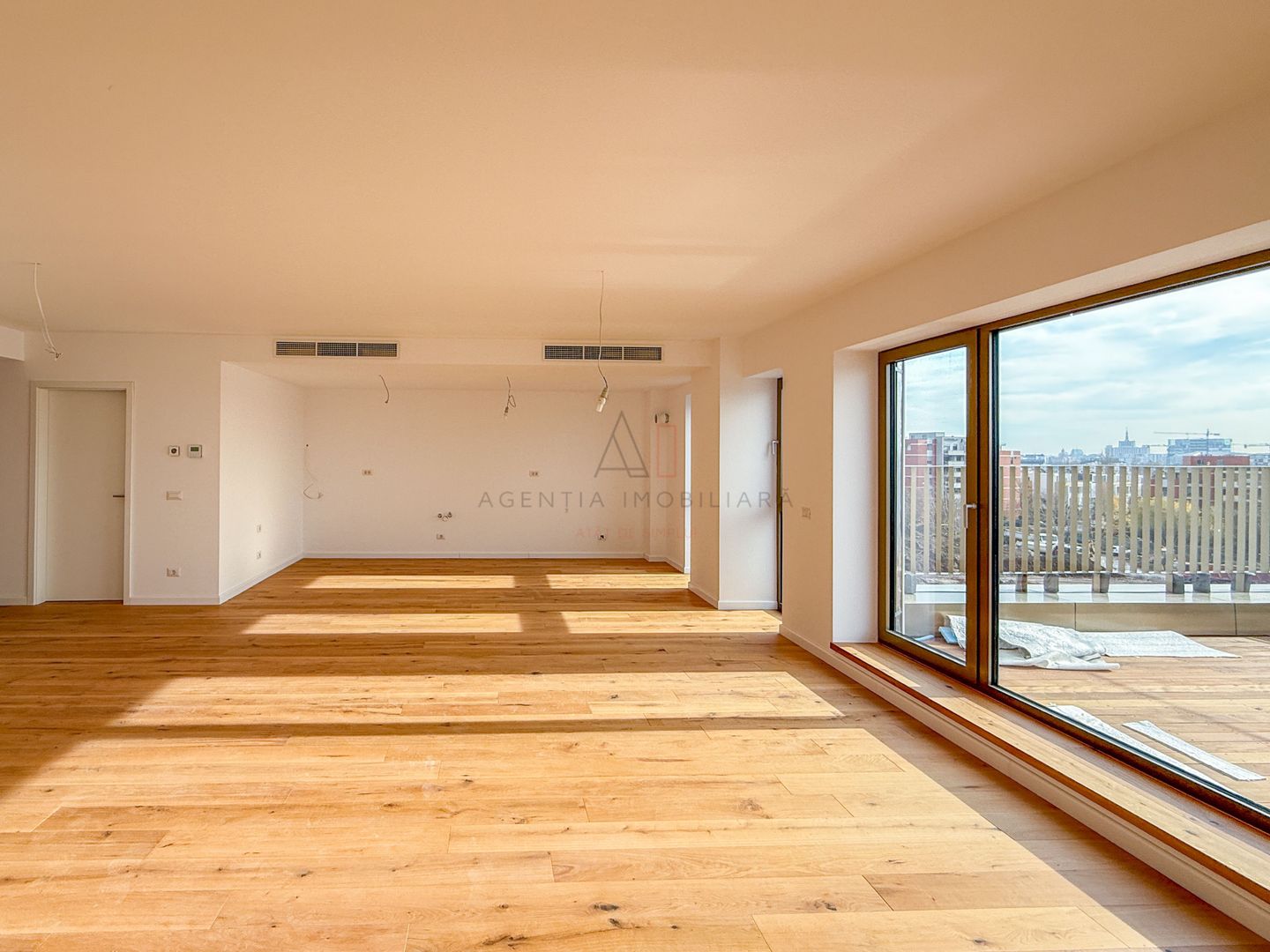 Apartament Spectaculos | 4 Camere | Terasa 22 mp | Green Lake Baneasa - Poză 1