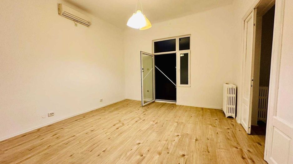 PIATA ROMANA, Proprietar , apartament 3 camere in vila - Poză 4