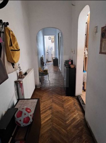 2 camere | Calea Victoriei | Fara Risc | Centrala Proprie | De Renovat - Poză 1