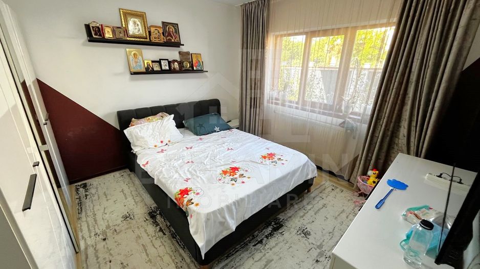 Casa Moderna P+M-220mp-6 Camere-Toate Utilitatile-An 2010-Zona Ford - Poză 2