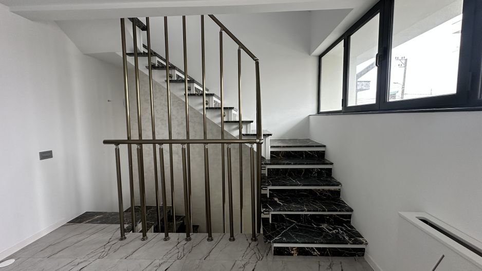 VIla S+P+1+M | Teren de 1000mp | Lift Interior | Finisata Complet - Poză 17