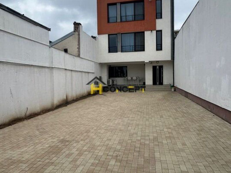 Inchiriere Vila 200 mp parcare proprie - Poză 1