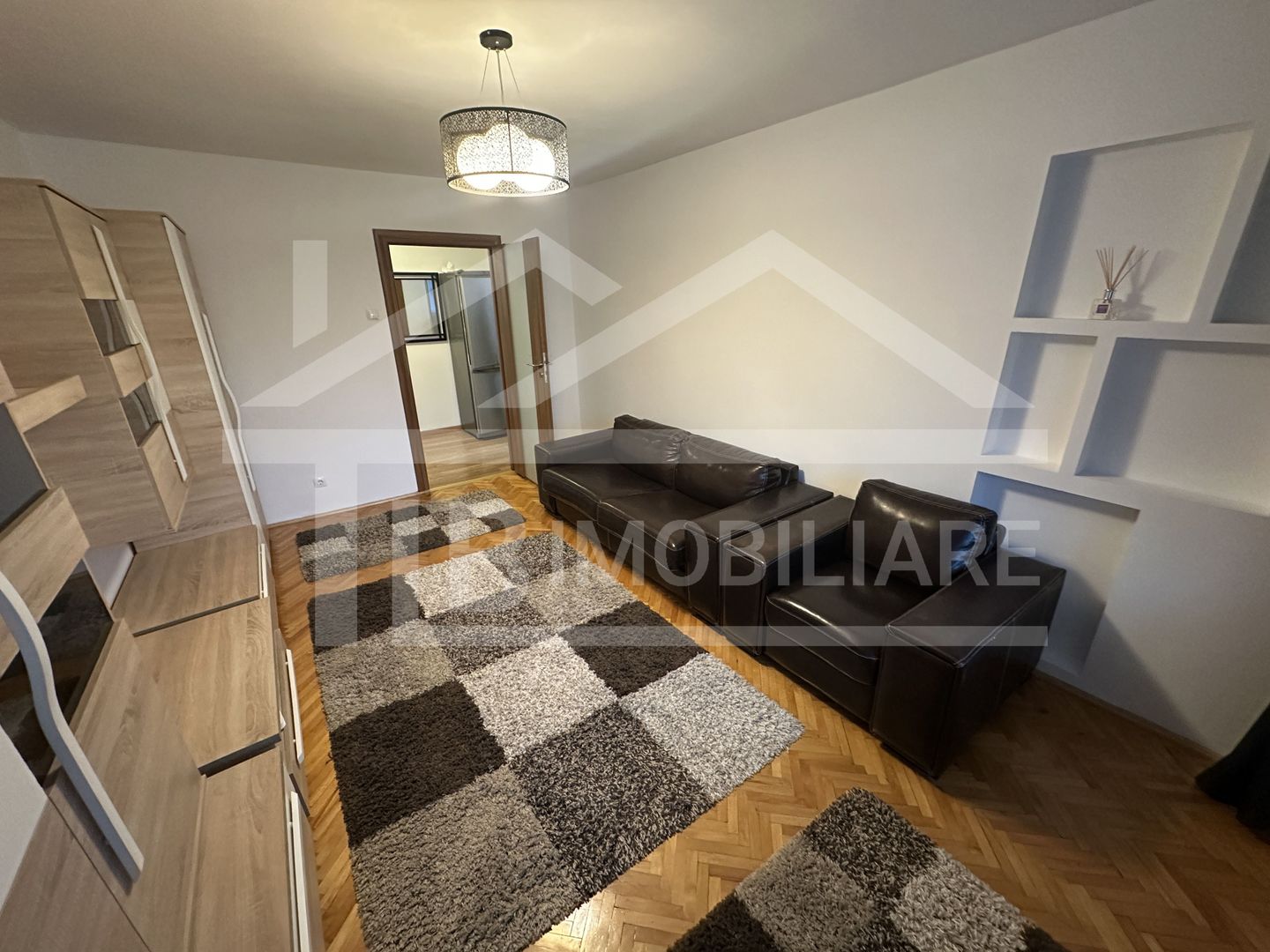 Apartament de 2 camere, decomandat, 55mp , Zona UMFST - Poză 1