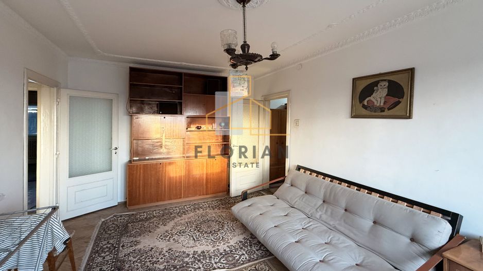 Apartament de vanzare, 3 camere, 68 mp, balcon și boxă – Zona Olimpia - Poză 1