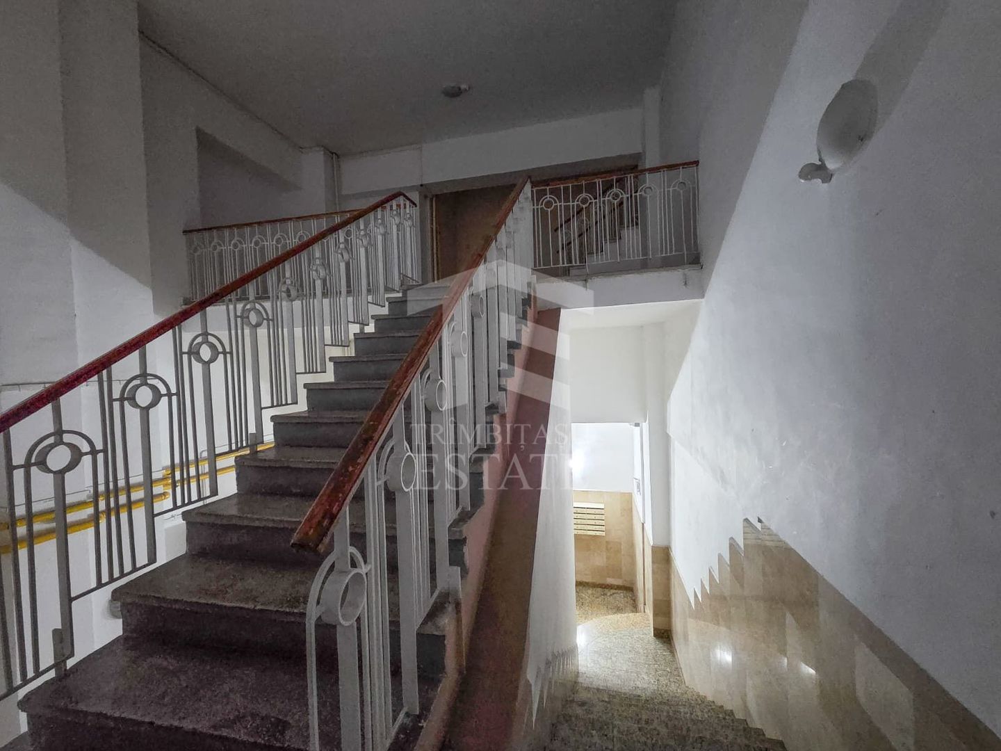 Apart 3 camere birouri stradal Bulevardul Unirii colt Nerva Traian - Poză 25