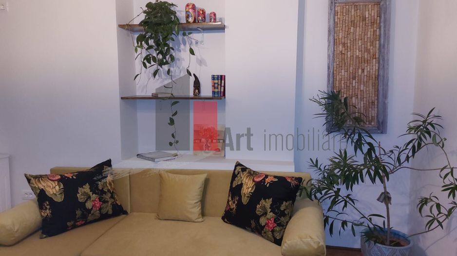 Apartamentul "DISINJATUR" , et. 1/1 in vila stil neoromanesc - Poză 2