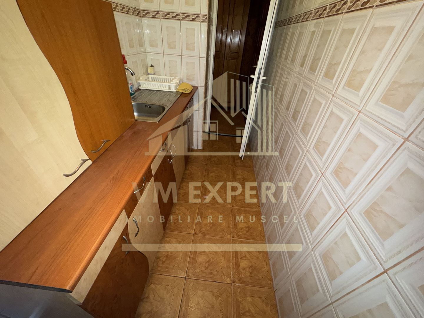 APARTAMENT 2 CAMERE PARTER VIṢOI CAMPULUNG - Poză 14