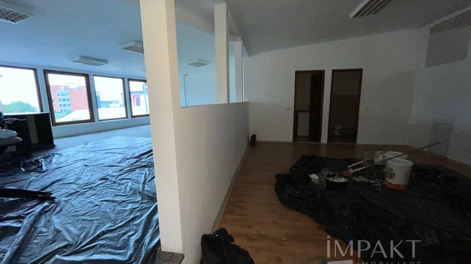 Spatiu comercial de inchiriat, central, trafic intens! - Poză 4