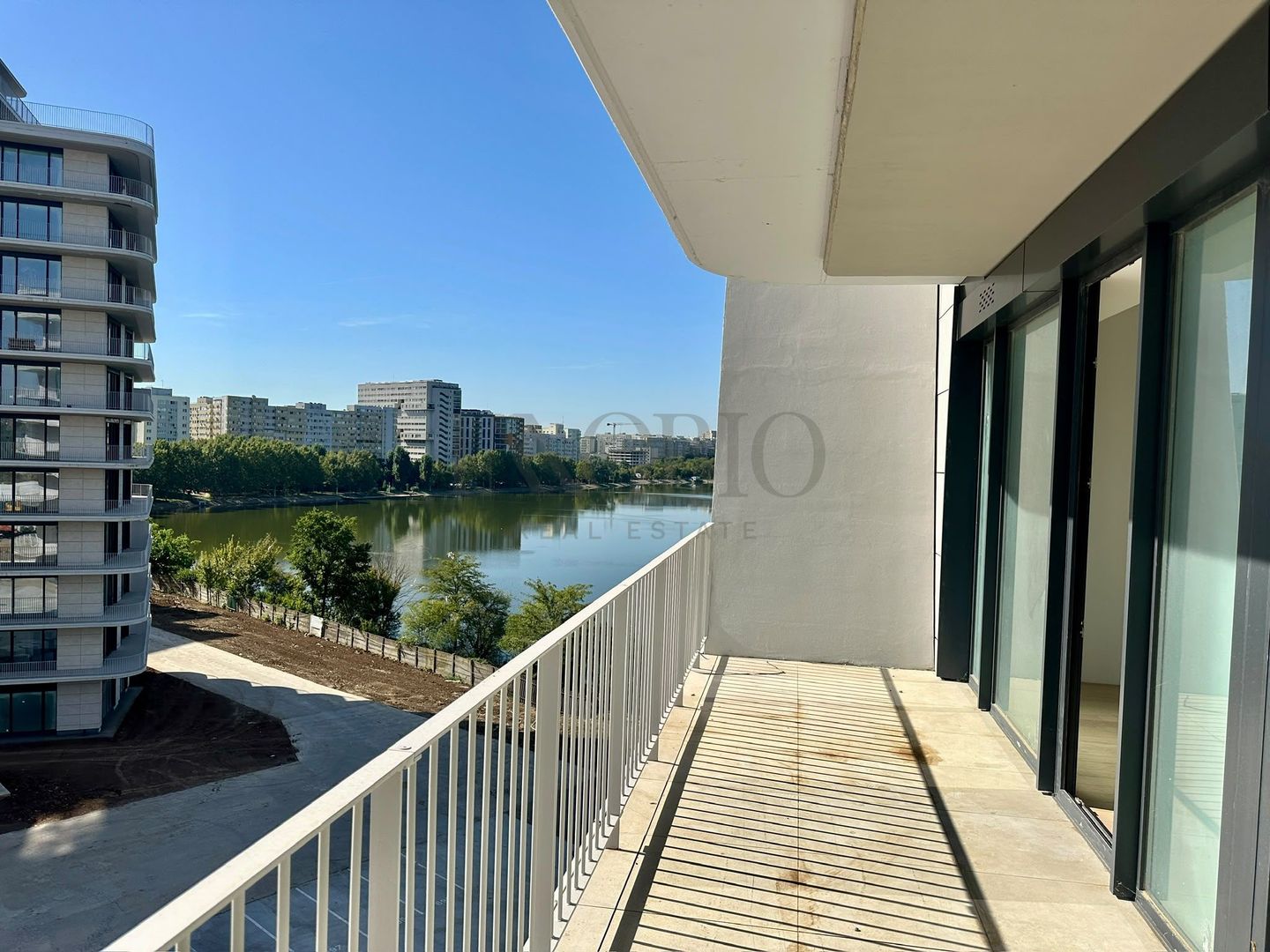 Apartament cu 2 camere |One Lake District/Faza 1 - Poză 1