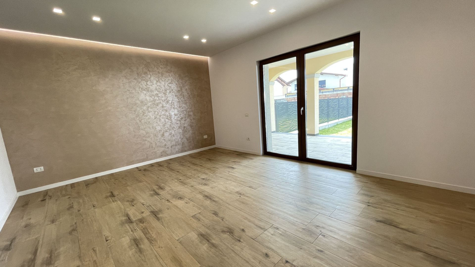 DUPLEX CU FINISAJE DE EXCEPTIE IN DUMBRAVITA - Poză 6