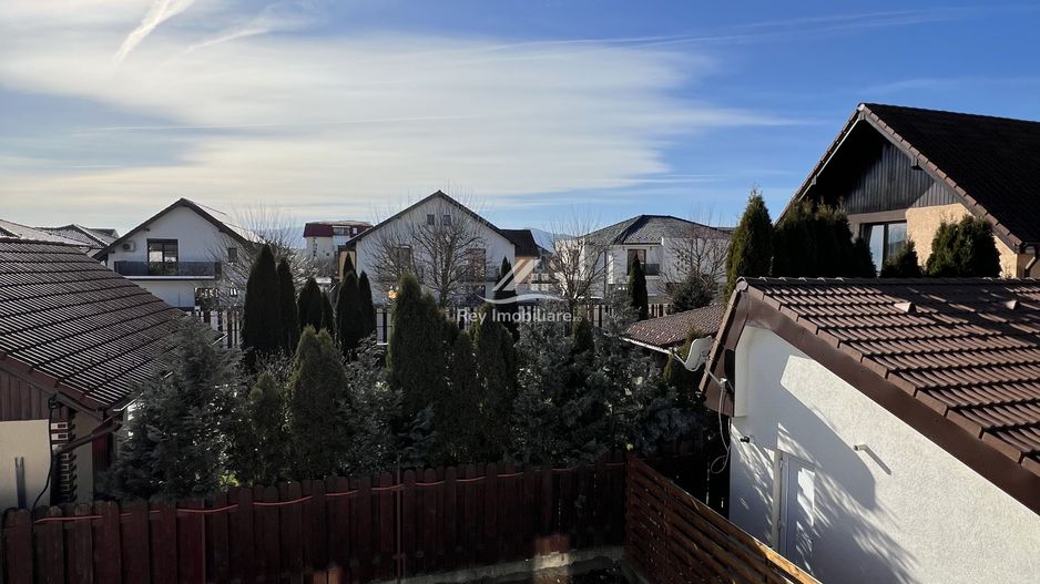 Casă construcție de Lux de vânzare în Șelimbar zonă bună - Poză 20