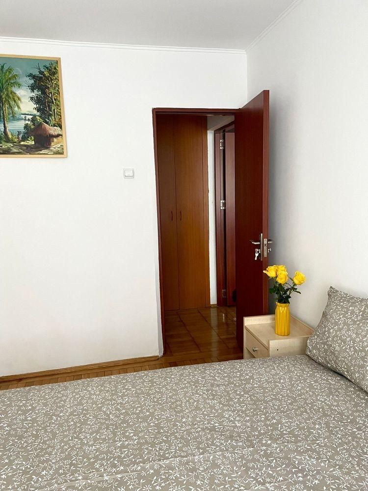 AP. 2 CAMERE EROII REVOLUTIEI, LOC PARCARE, BUCATARIE INCHISA, METROU - Poză 3