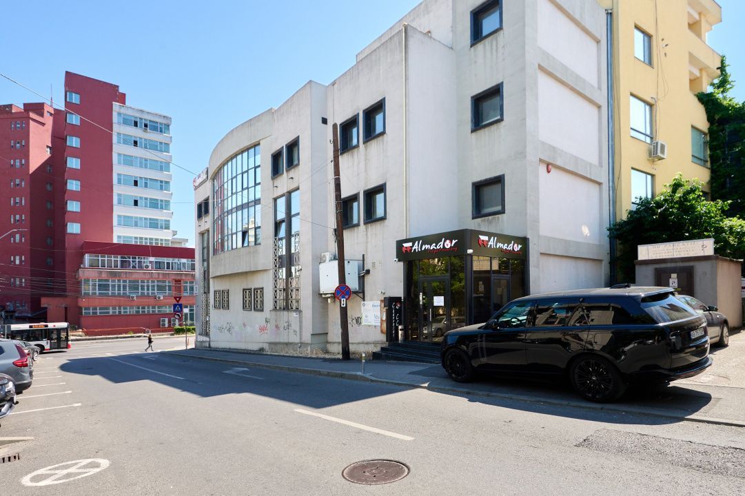Spațiu comercial premium 240 mp ultracentral Pitești clădire reprezentativă - Poză 2