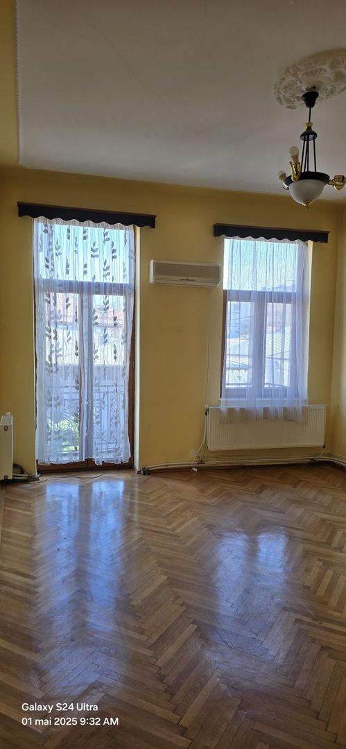 Apartament 3 camere decomandat  Hala Traian - Poză 13