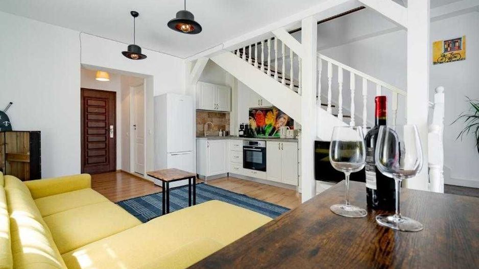 Apartament 4 camere, scară interioară - Central București, Unirii - Poză 1